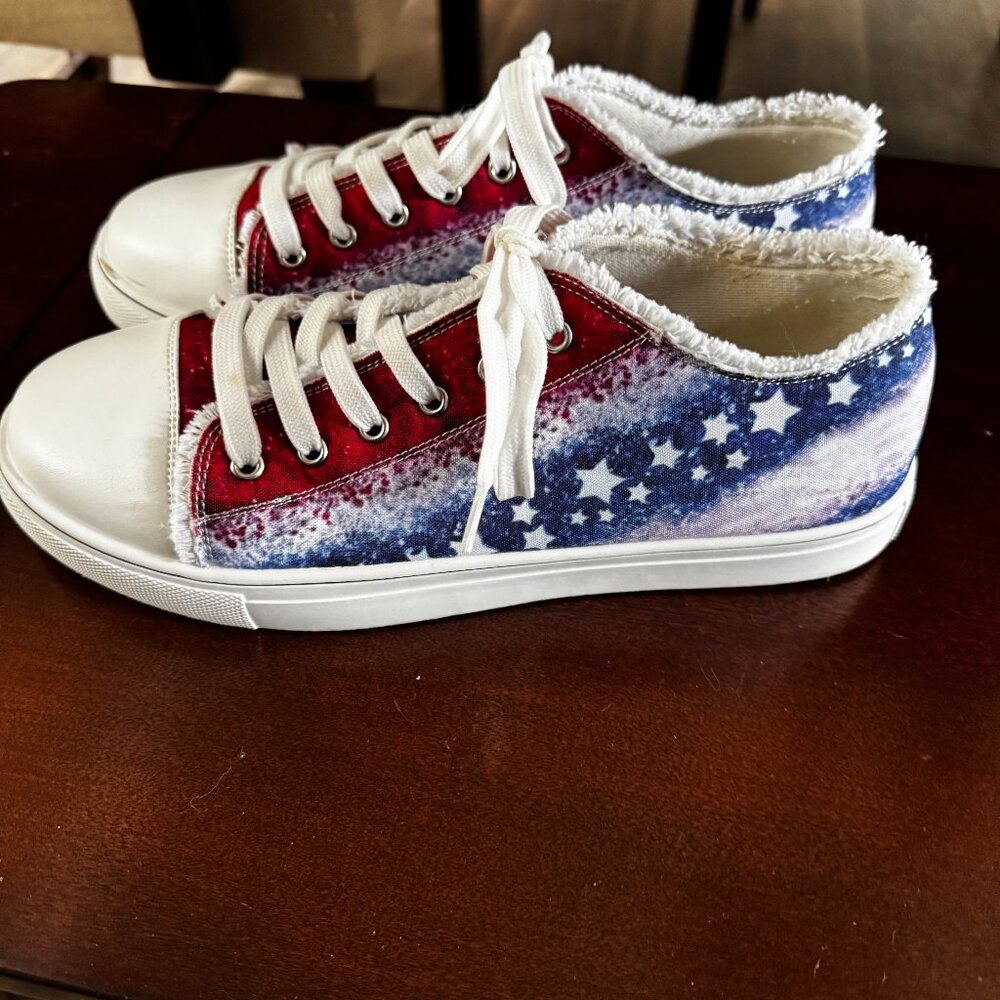 Patriotic canvas sneakers - Size 9 Womens